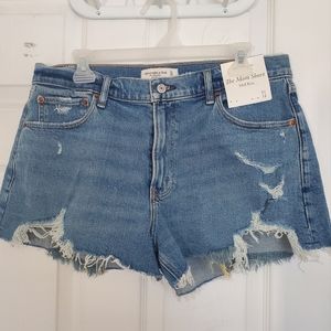 💛 Abercrombie & Fitch Shorts